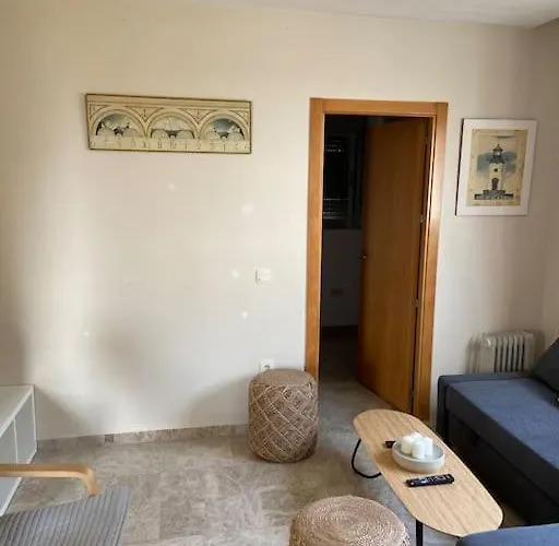 2 Bedrooms And Sofa Bed Flat By Wayra شقة *